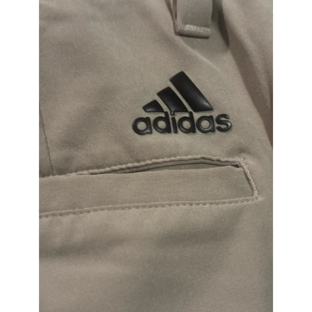 Adidas Ultimate 365 Golf Chino Shorts Men's Size 50 Khaki Flat Front Stretch